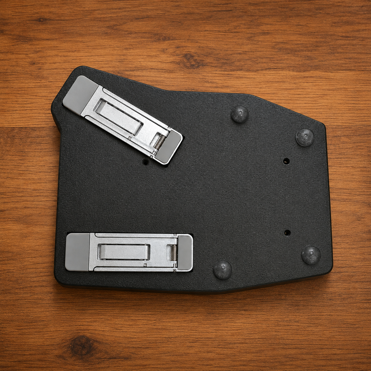 Sofle Choc split keyboard rear view showing the built-in retractable tenting mechanism