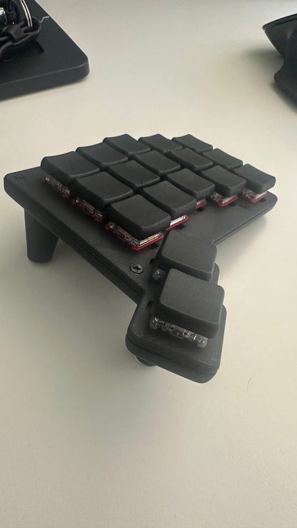 Forager – 34-Key Wireless Split Keyboard
