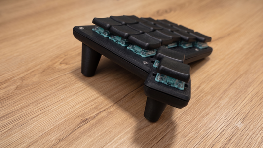 forager split keyboard tenting