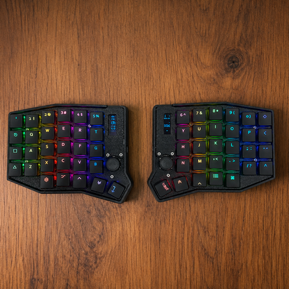 Sofle Choc low profile split keyboard with ChocFox WoB translucent legend keycaps